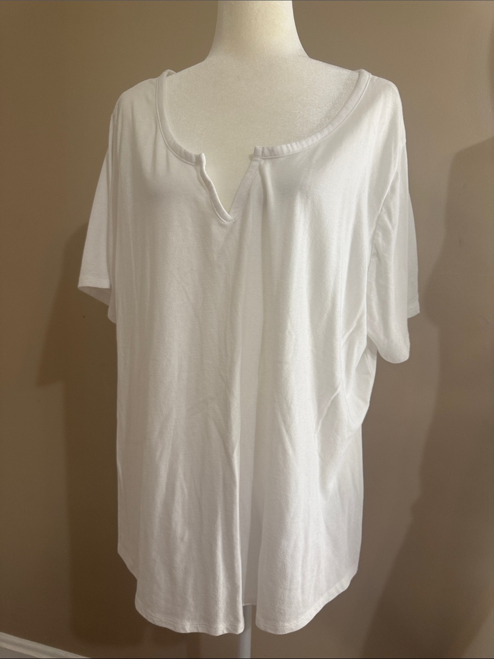Terra & Sky White Short Sleeve Notch-Neck Tee
